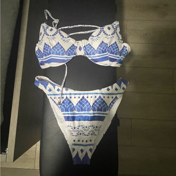 Kenny Flowers The España Bikini - Picture 1 of 2